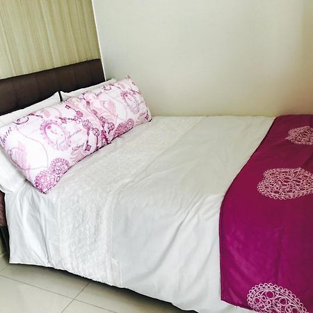 De Luxe, Standard And Studio Suites -The Breeze Residences-Close To Airport,Mall Of Asia, Us Embassy Манила Екстериор снимка