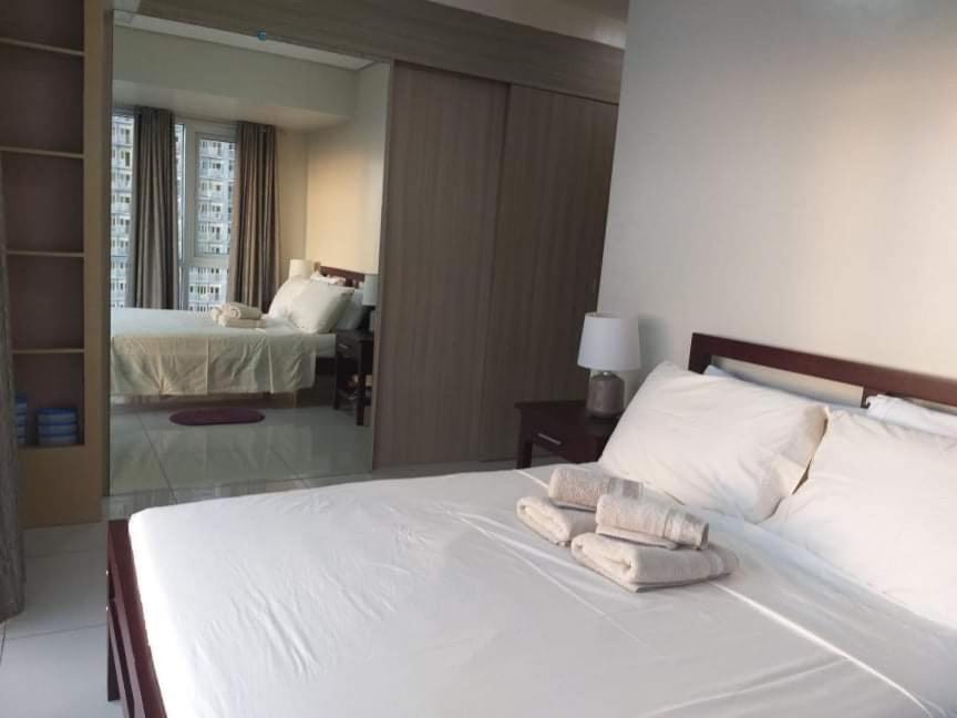De Luxe, Standard And Studio Suites -The Breeze Residences-Close To Airport,Mall Of Asia, Us Embassy Манила Екстериор снимка
