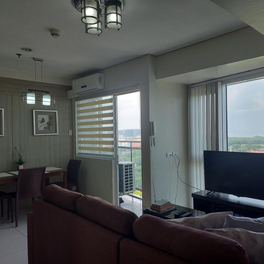De Luxe, Standard And Studio Suites -The Breeze Residences-Close To Airport,Mall Of Asia, Us Embassy Манила Екстериор снимка