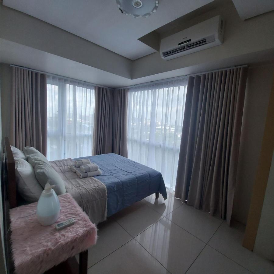 De Luxe, Standard And Studio Suites -The Breeze Residences-Close To Airport,Mall Of Asia, Us Embassy Манила Екстериор снимка