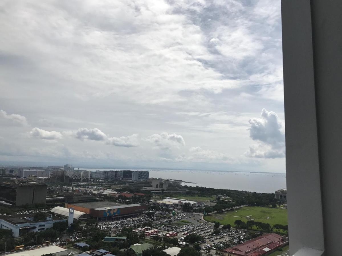 De Luxe, Standard And Studio Suites -The Breeze Residences-Close To Airport,Mall Of Asia, Us Embassy Манила Екстериор снимка