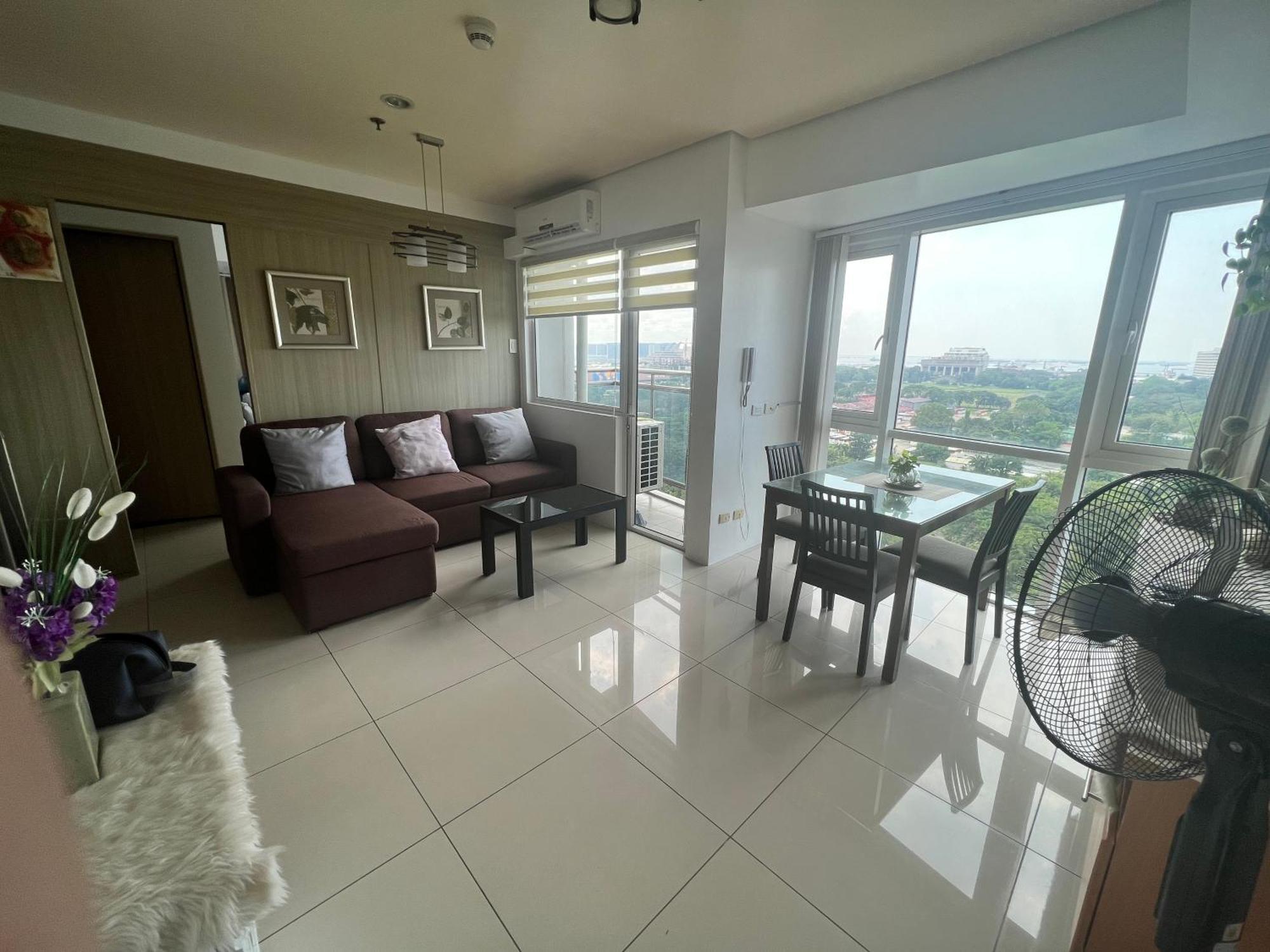 De Luxe, Standard And Studio Suites -The Breeze Residences-Close To Airport,Mall Of Asia, Us Embassy Манила Екстериор снимка
