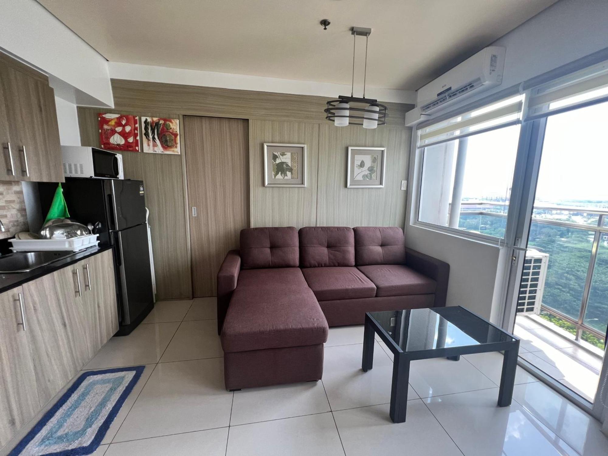 De Luxe, Standard And Studio Suites -The Breeze Residences-Close To Airport,Mall Of Asia, Us Embassy Манила Екстериор снимка