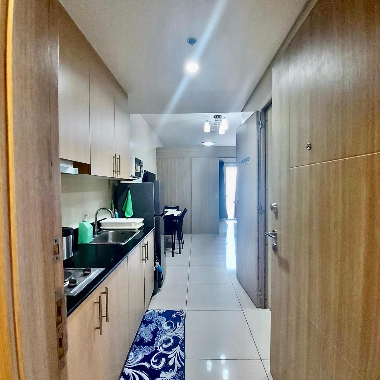 De Luxe, Standard And Studio Suites -The Breeze Residences-Close To Airport,Mall Of Asia, Us Embassy Манила Екстериор снимка
