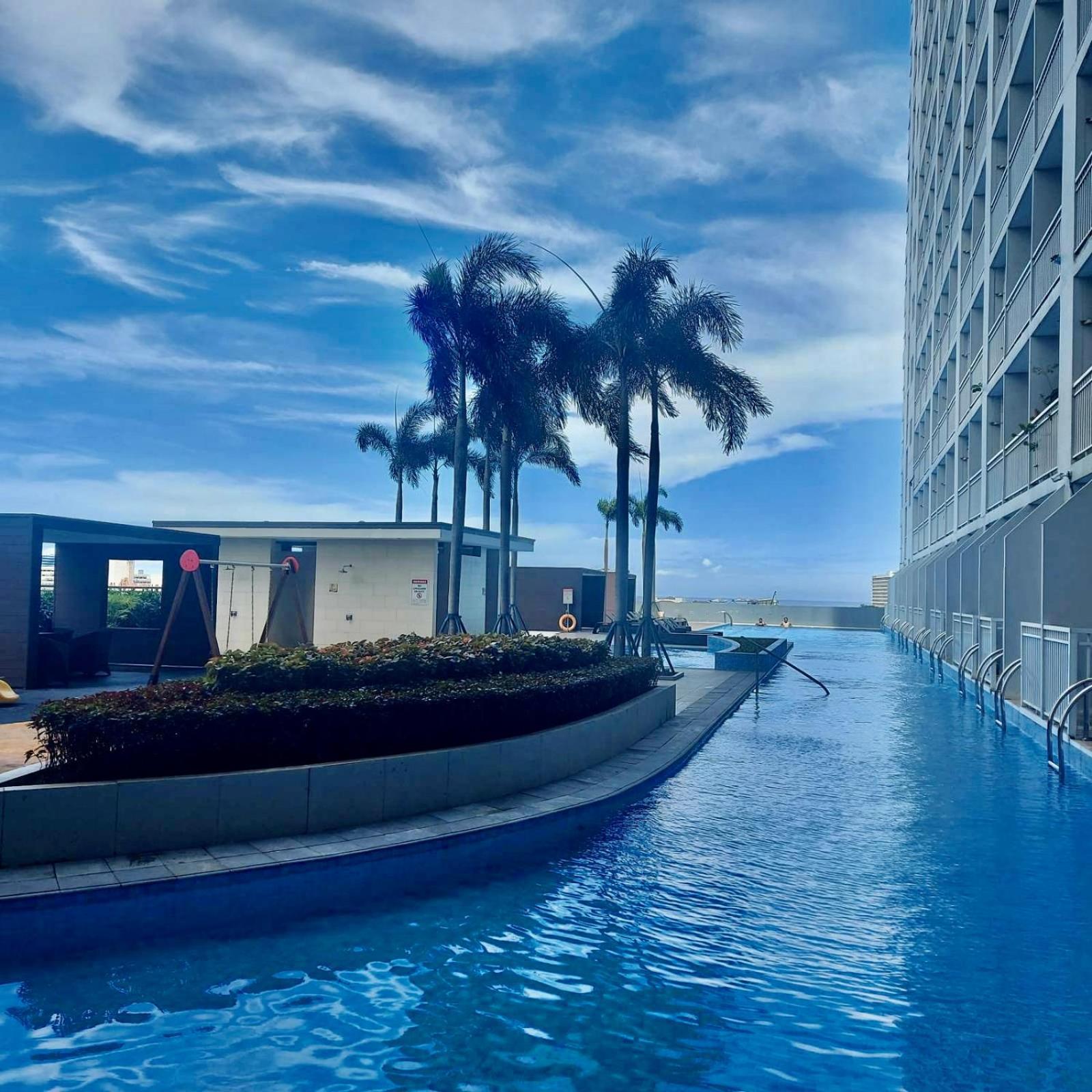De Luxe, Standard And Studio Suites -The Breeze Residences-Close To Airport,Mall Of Asia, Us Embassy Манила Екстериор снимка