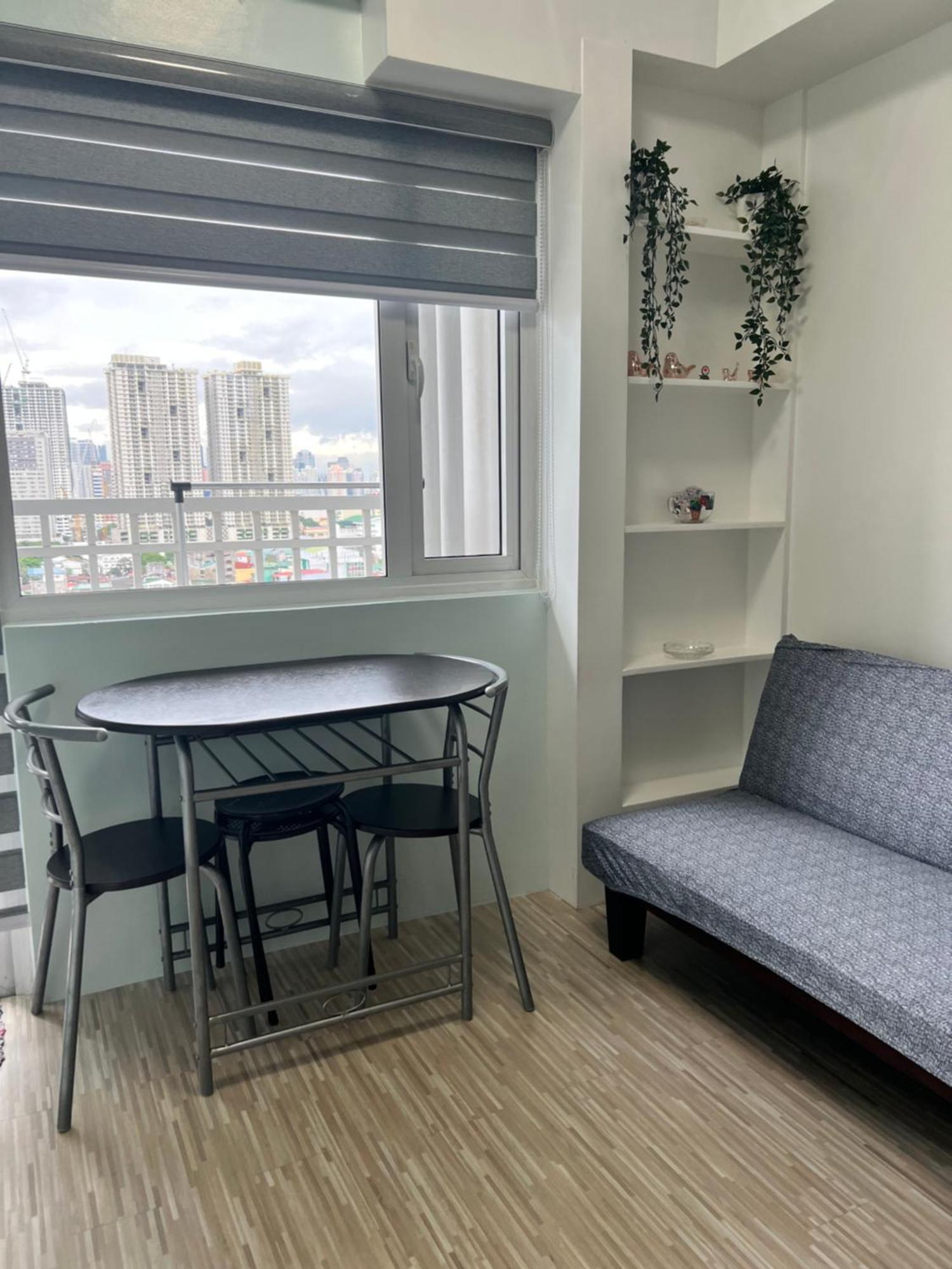 De Luxe, Standard And Studio Suites -The Breeze Residences-Close To Airport,Mall Of Asia, Us Embassy Манила Екстериор снимка