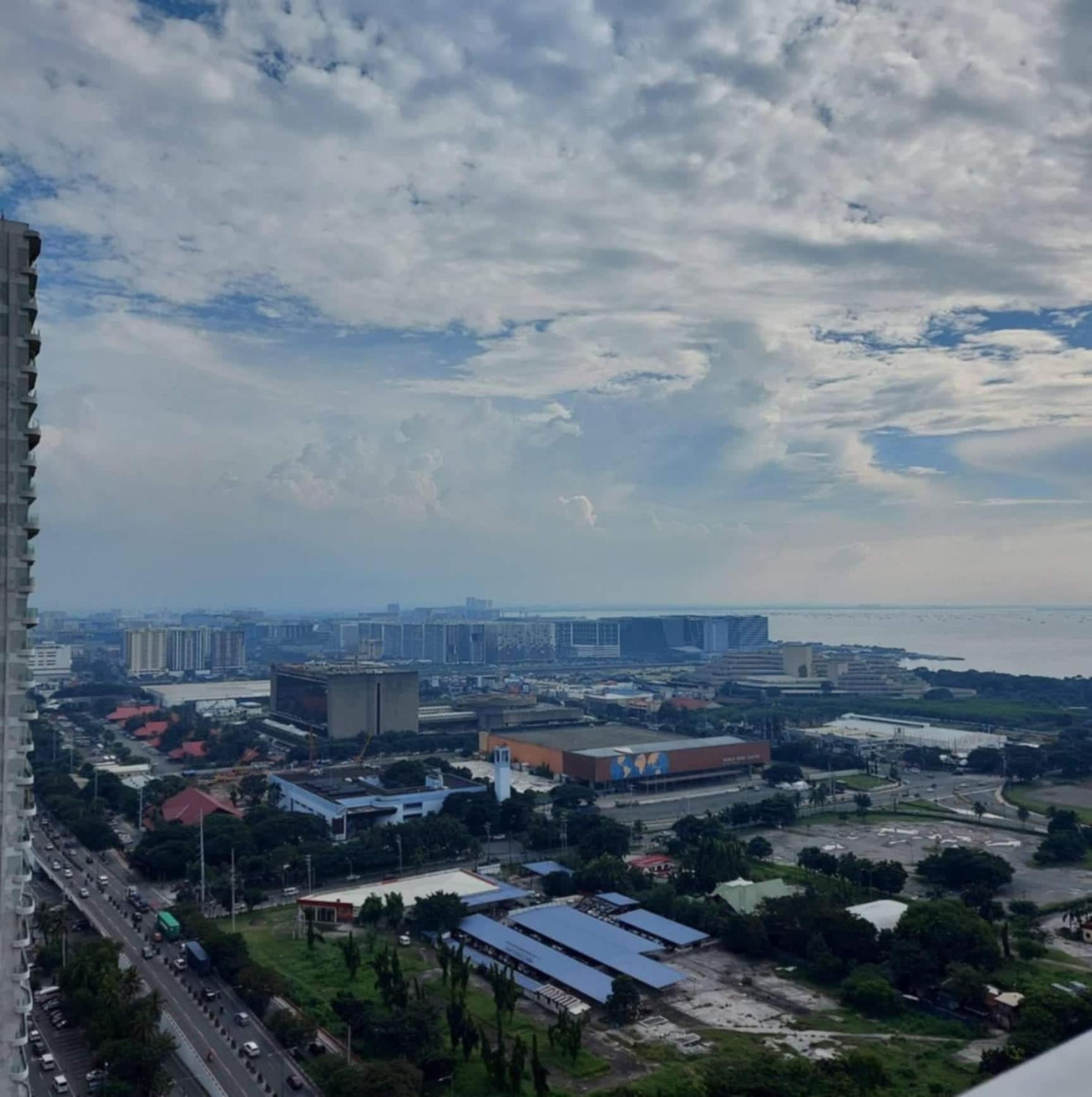 De Luxe, Standard And Studio Suites -The Breeze Residences-Close To Airport,Mall Of Asia, Us Embassy Манила Екстериор снимка