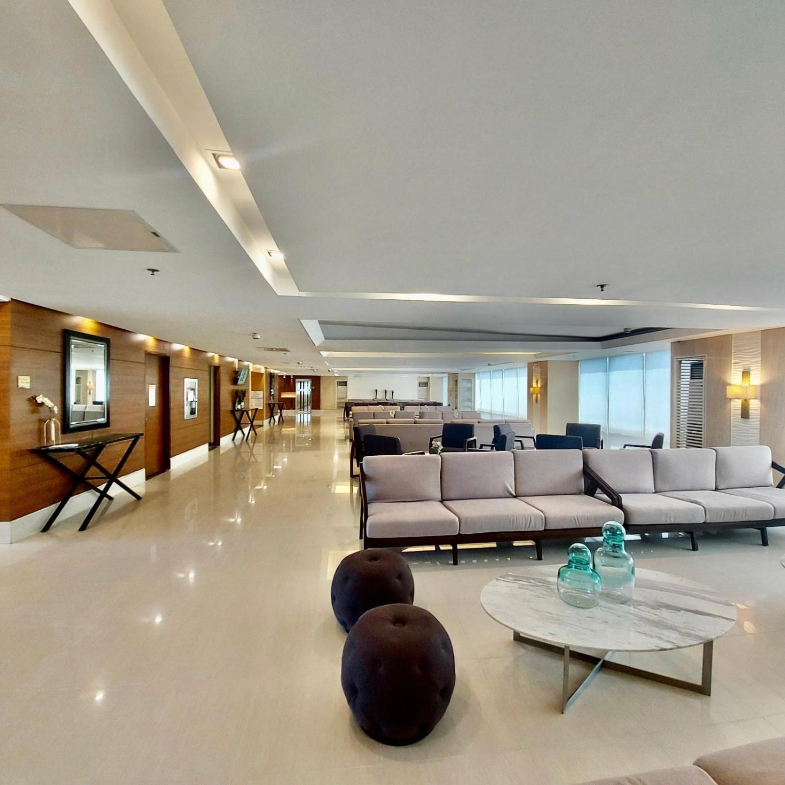 De Luxe, Standard And Studio Suites -The Breeze Residences-Close To Airport,Mall Of Asia, Us Embassy Манила Екстериор снимка