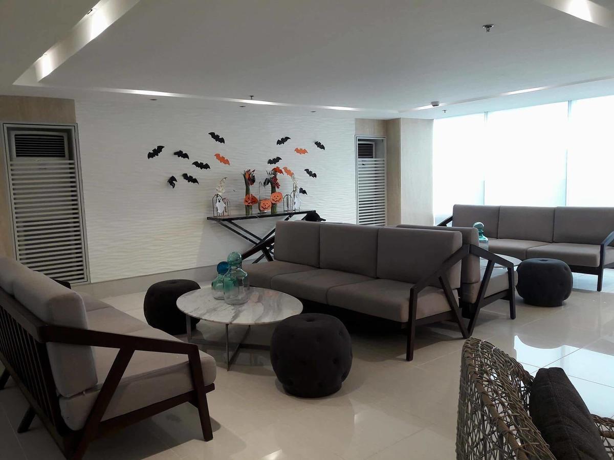 De Luxe, Standard And Studio Suites -The Breeze Residences-Close To Airport,Mall Of Asia, Us Embassy Манила Екстериор снимка