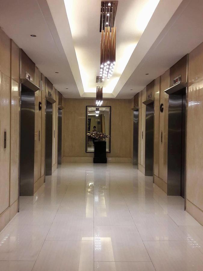 De Luxe, Standard And Studio Suites -The Breeze Residences-Close To Airport,Mall Of Asia, Us Embassy Манила Екстериор снимка